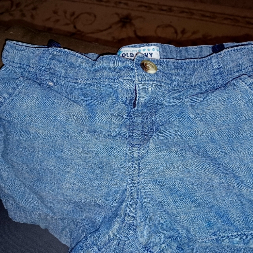 Brand new with out tags old navy shorts size 10 for girl open to offers bundling
